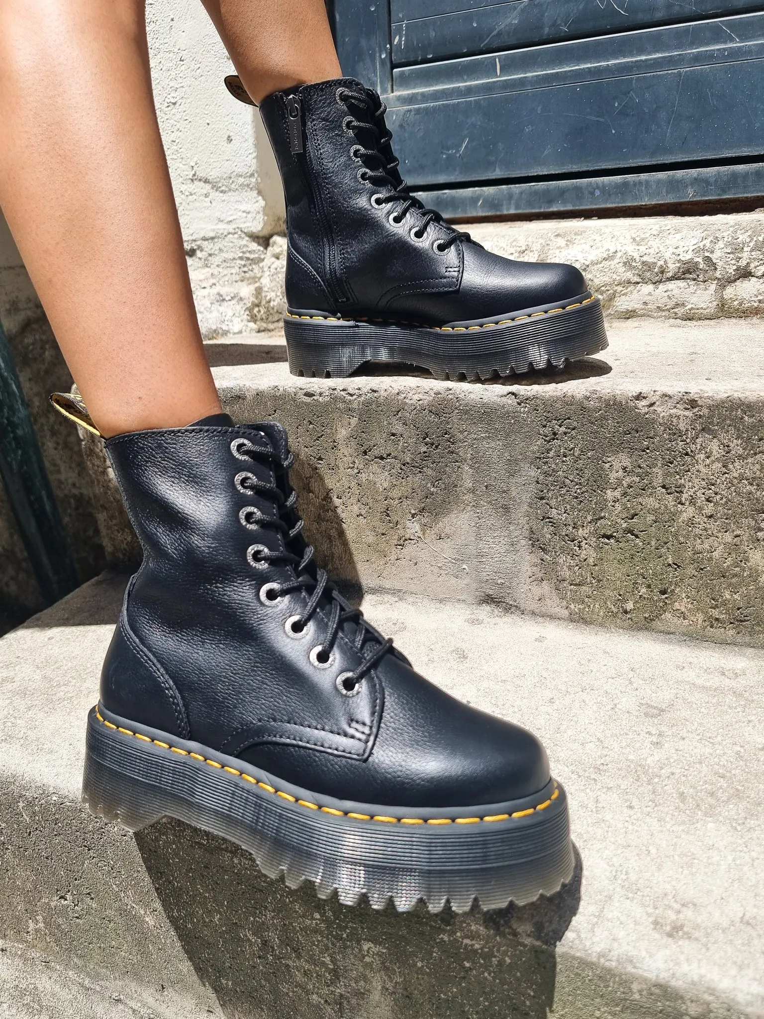 DR. MARTENS JADON BLACK PISA