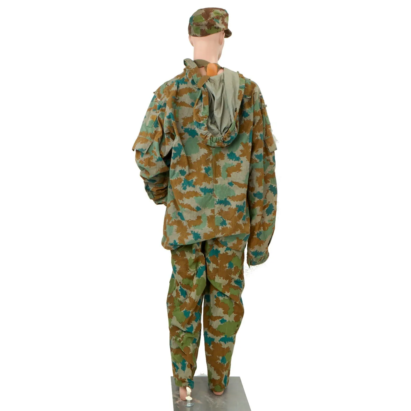 Original Cold War East German Unissued M58 Flachentarn Blumentarn Camouflage Uniform - Cap, Smock, and Trousers (Size Large)